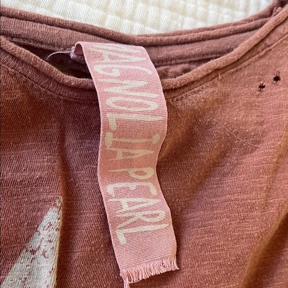 Magnolia Pearl Preston Joseph star tee-Bisou.
Rose. - Picture 2 of 5